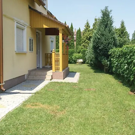 Beautiful In W/ 2 Bedrooms *